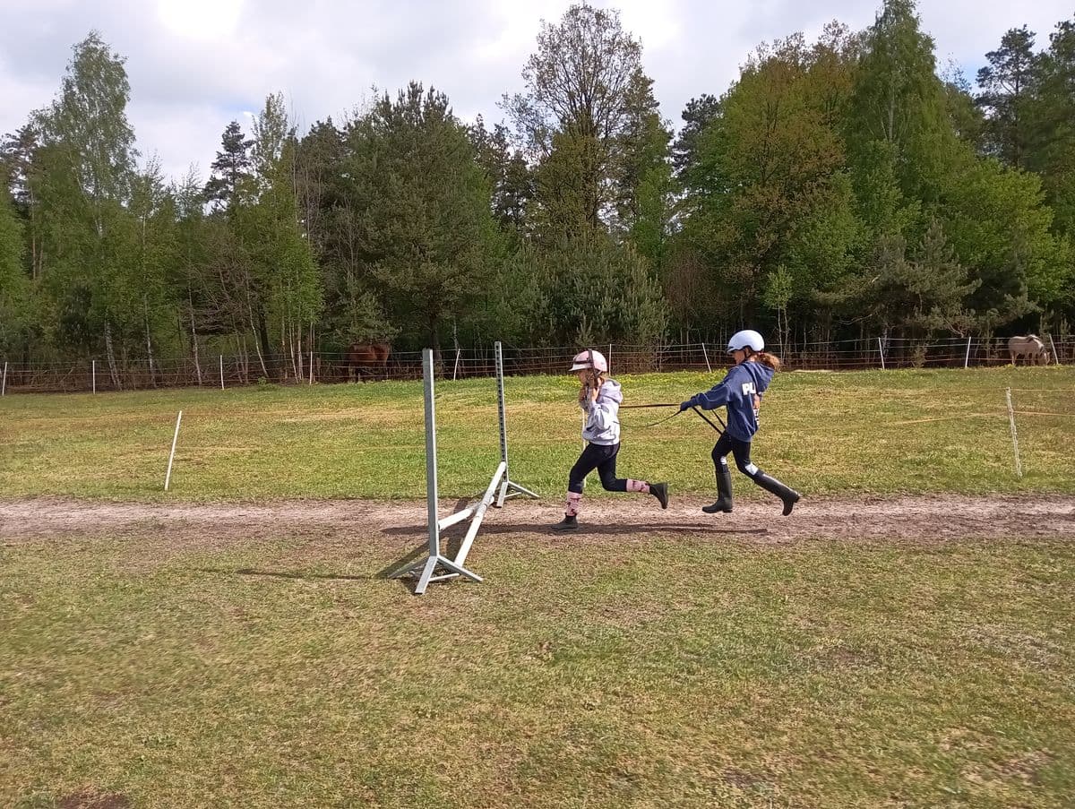 Ćwiczymy z ogłowiem na sucho - obóz jeździecki Horseback